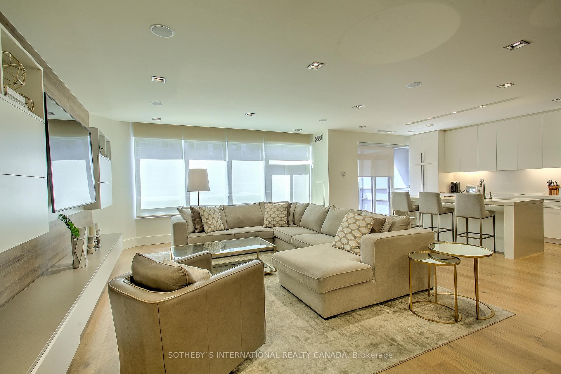 20 Blue Jays Way Unit 2101 photo 1