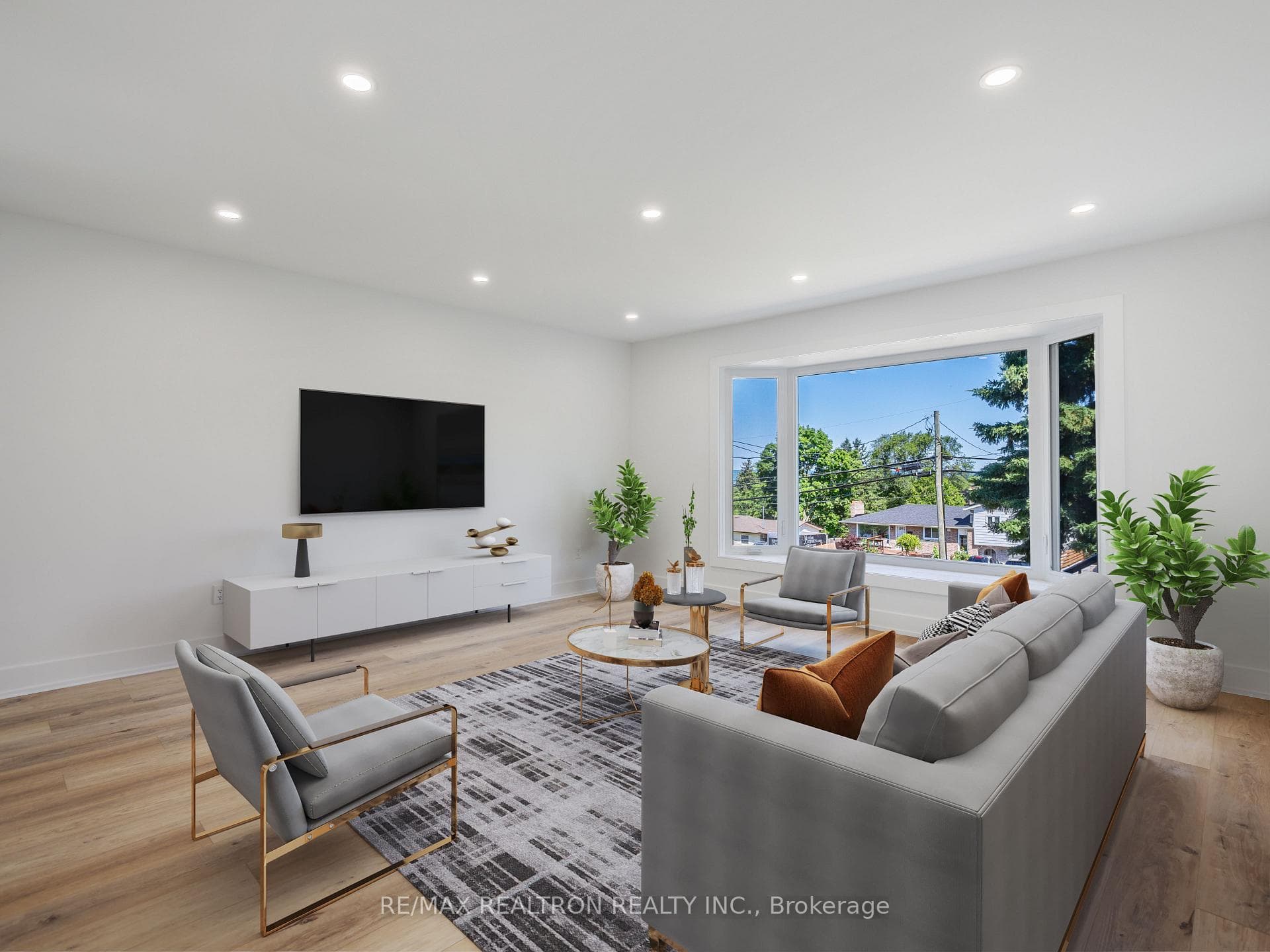 289 Irene Drive photo 5