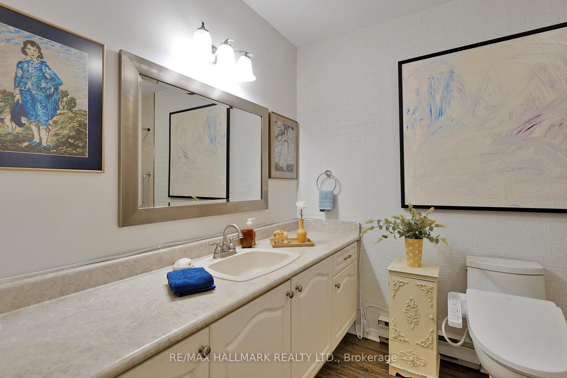 111 Grew Boulevard Unit 316 photo 26