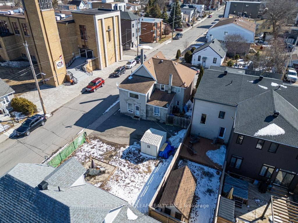 176 Durocher Street photo 12