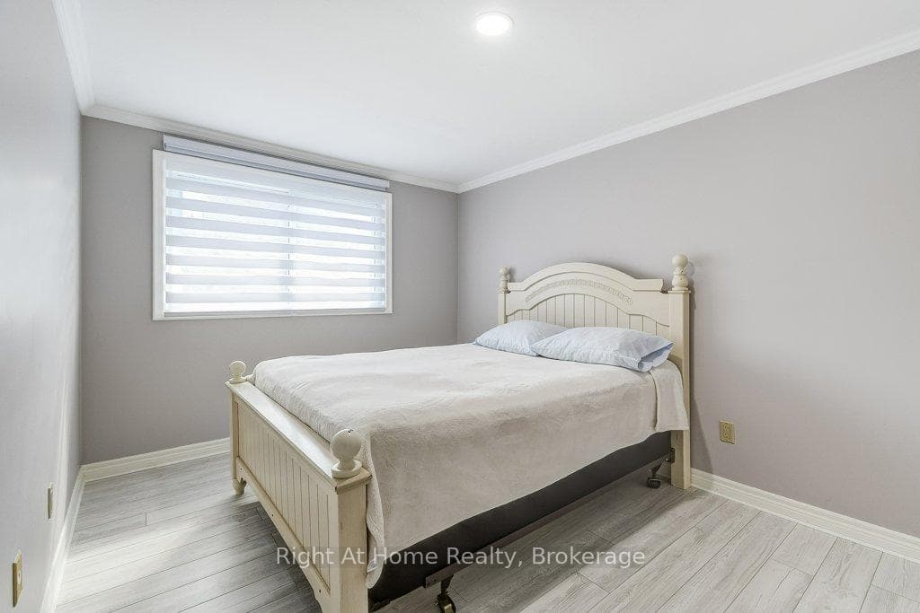207 Montmorency Drive photo 17