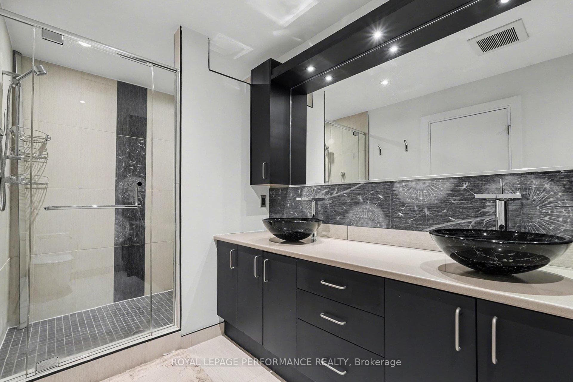 Personal ensuite