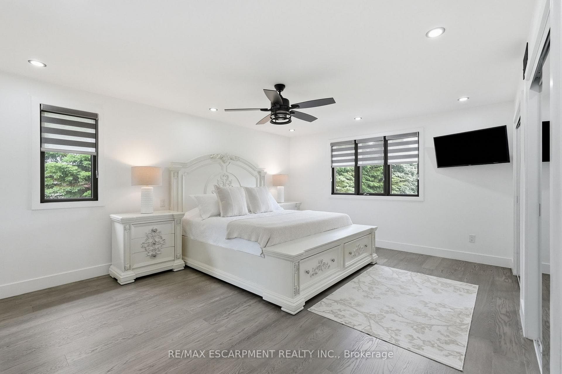 2 CURRIE Drive photo 18
