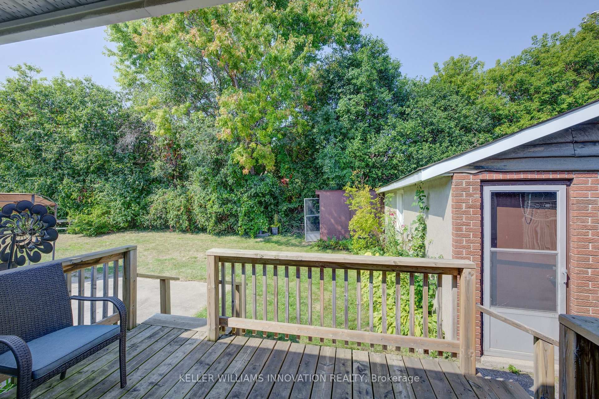 10 Shelley Place photo 32