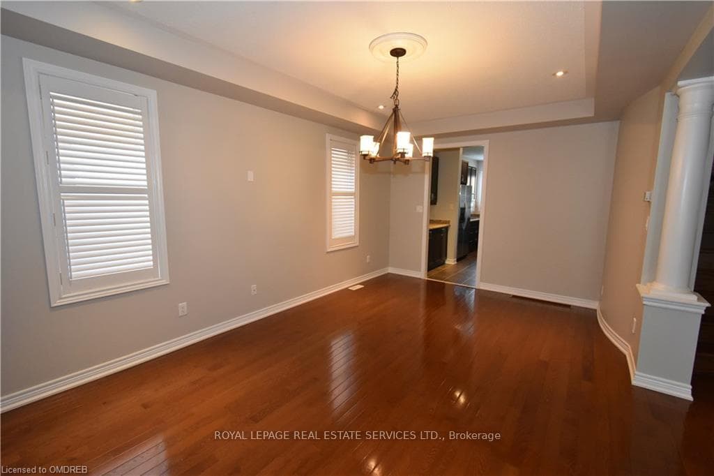 212 Beechtree Crescent photo 10