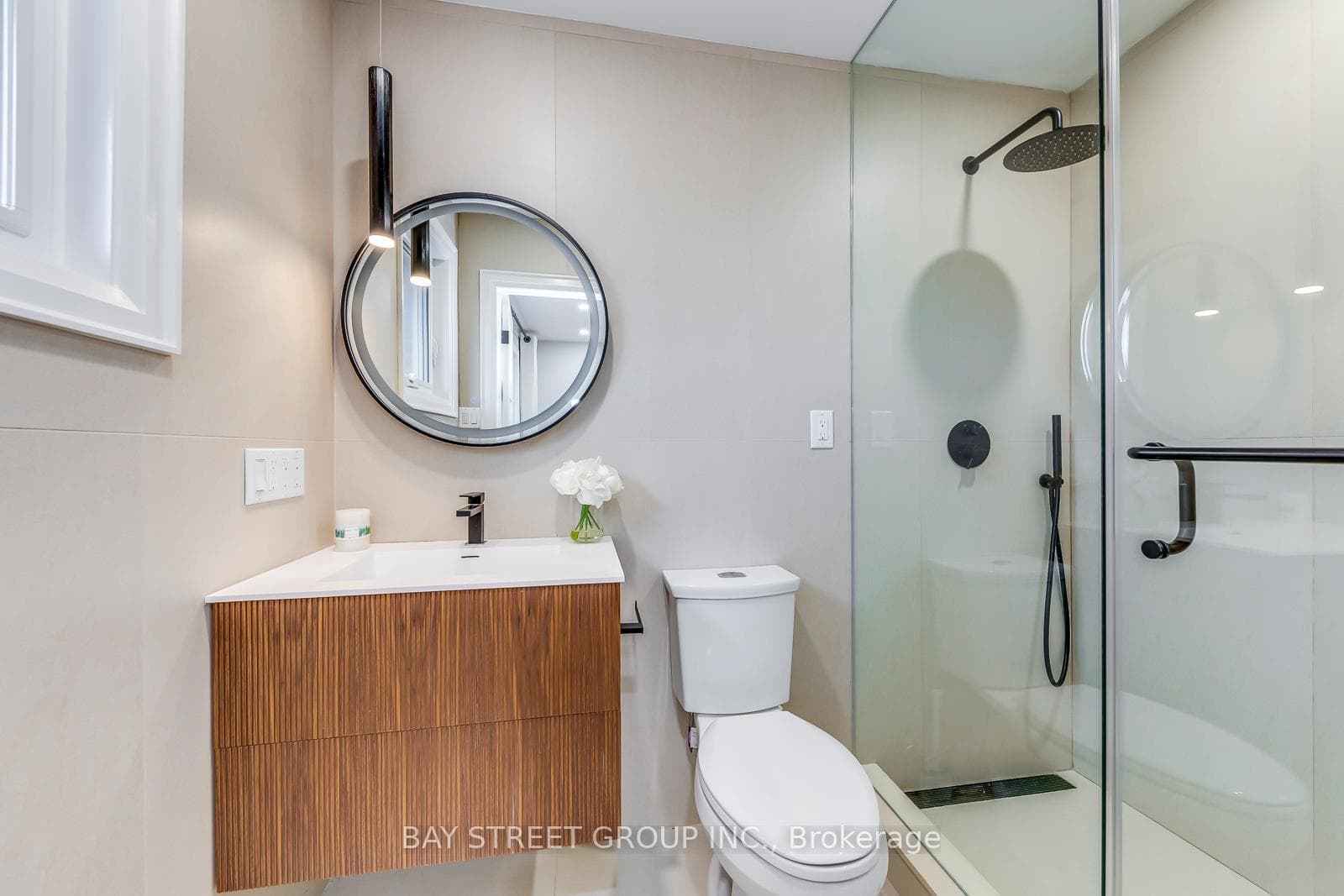1152 Montrose Abbey Drive photo 26