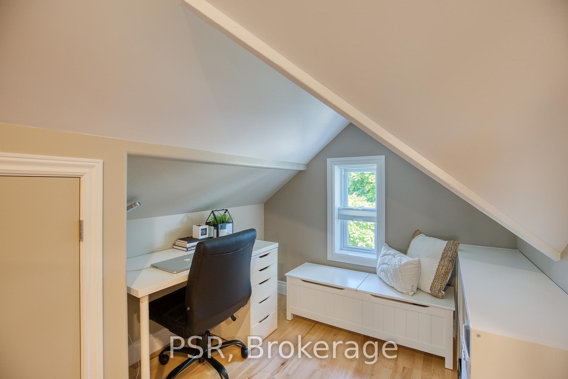 35 Peltz Avenue photo 20