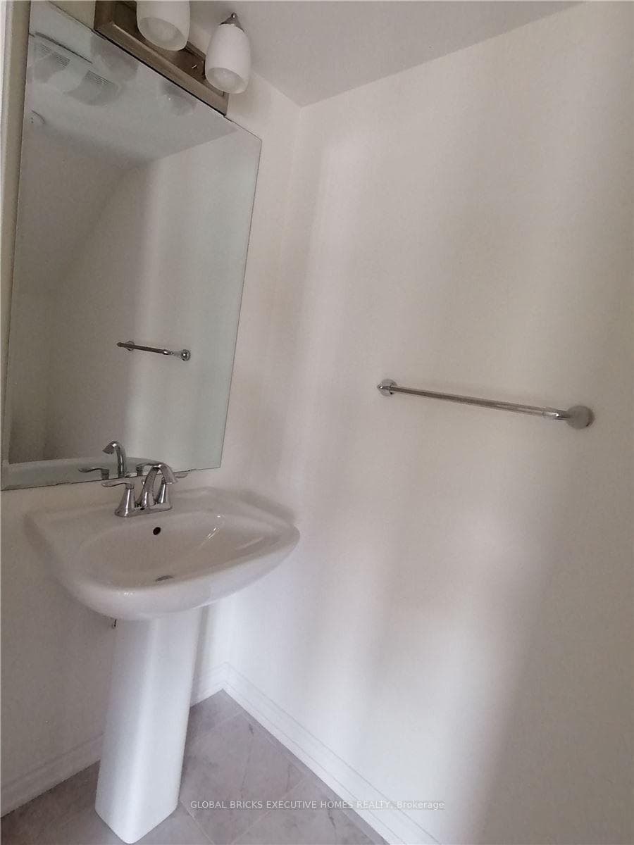 powder room on ground level