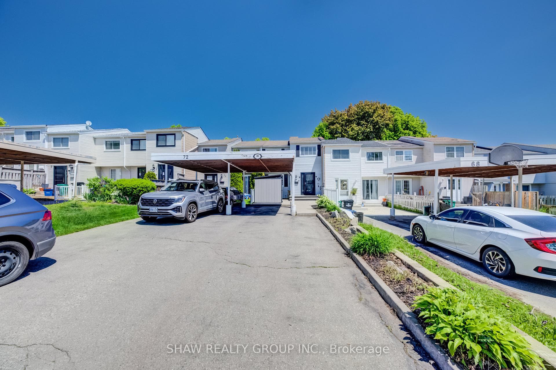 70 Frobisher Court photo 6