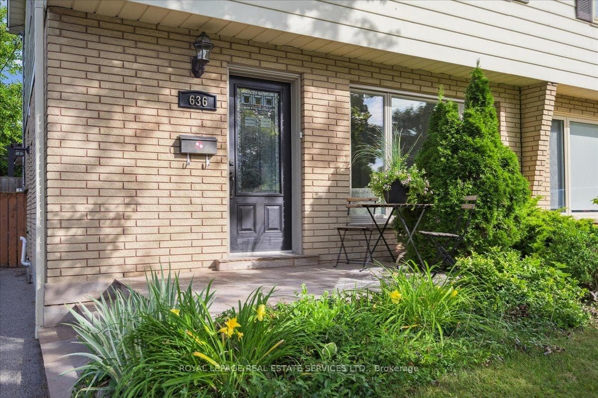 636 Artreva Crescent photo 3