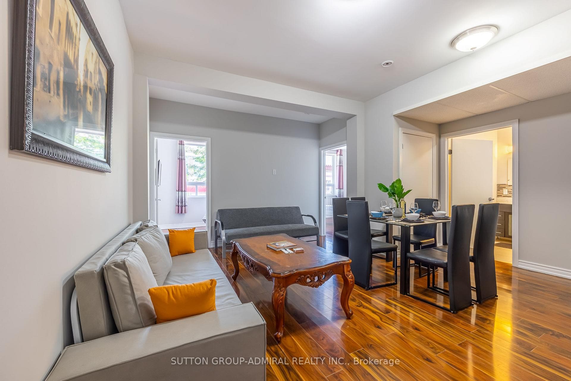 4497 Queen Street photo 18