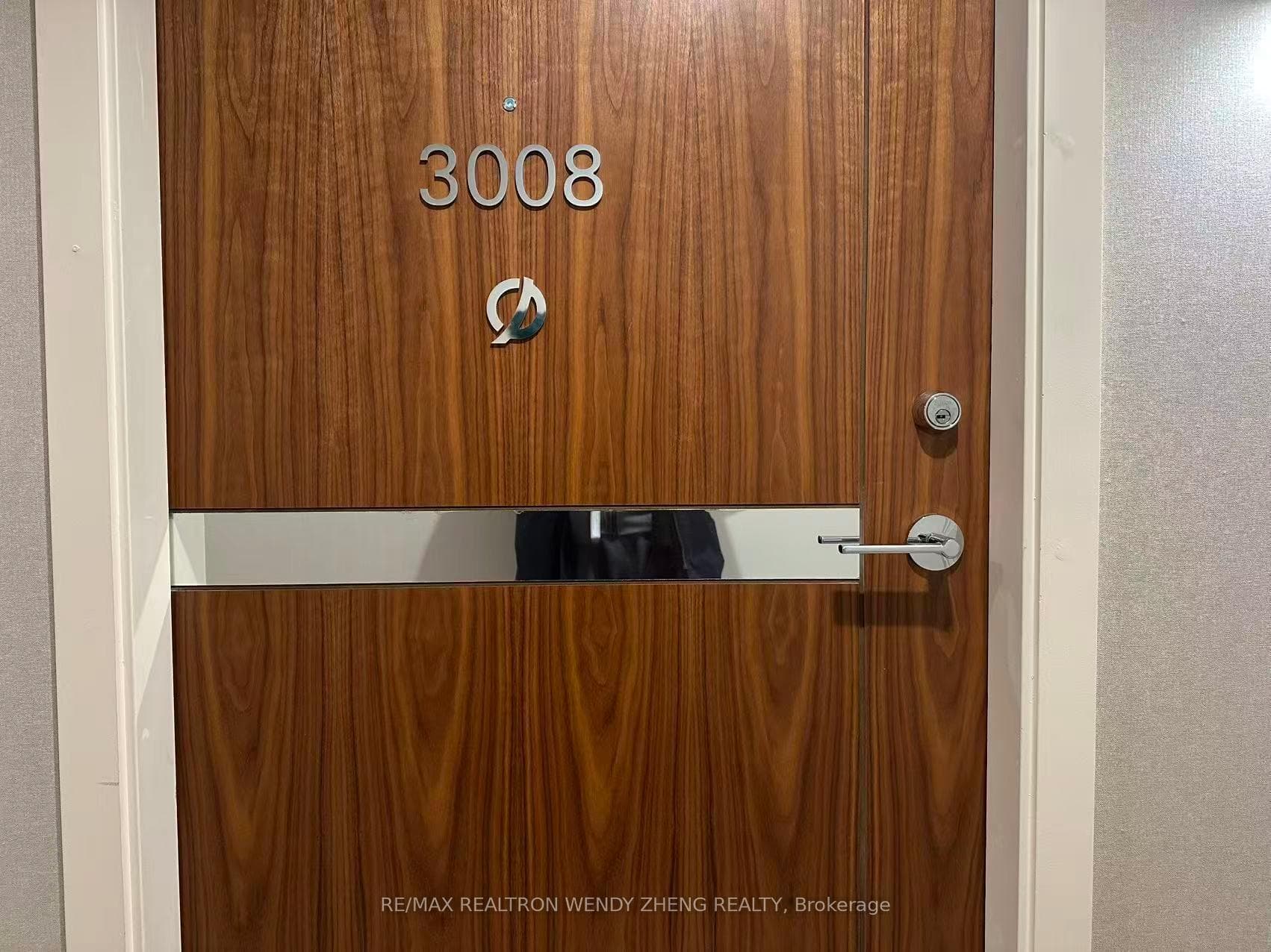 27 Mcmahon Drive Unit 3008 photo 2