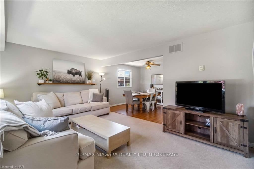 2702 PORTAGE Road photo 5