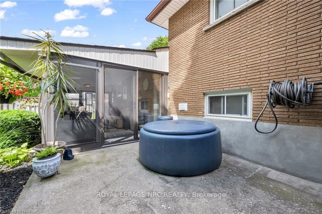6408 Caledonia Street photo 32