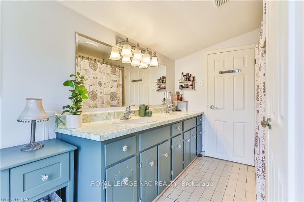 6807 HUGGINS Street photo 15