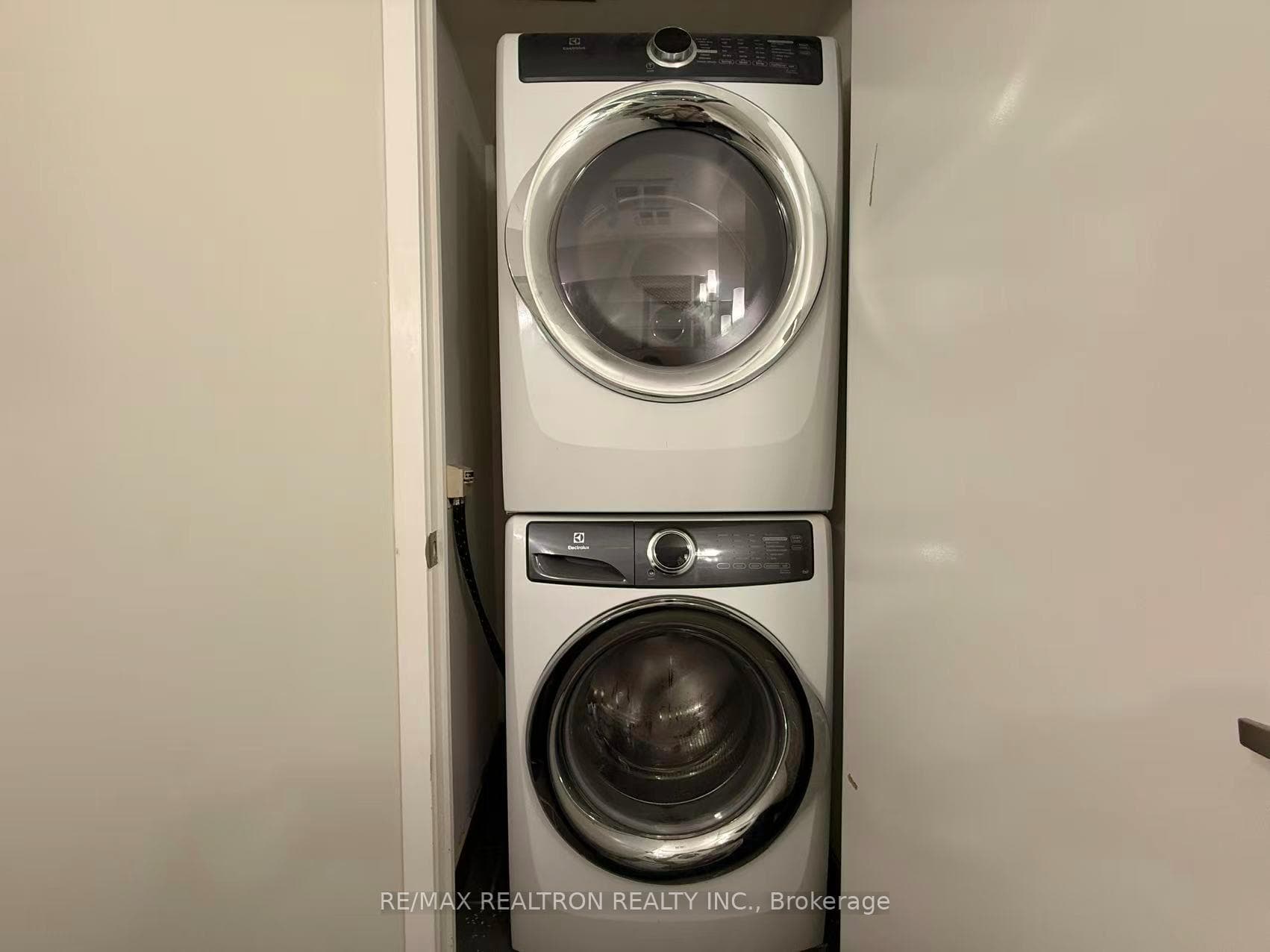4K Spadina Avenue Unit 1225 photo 25
