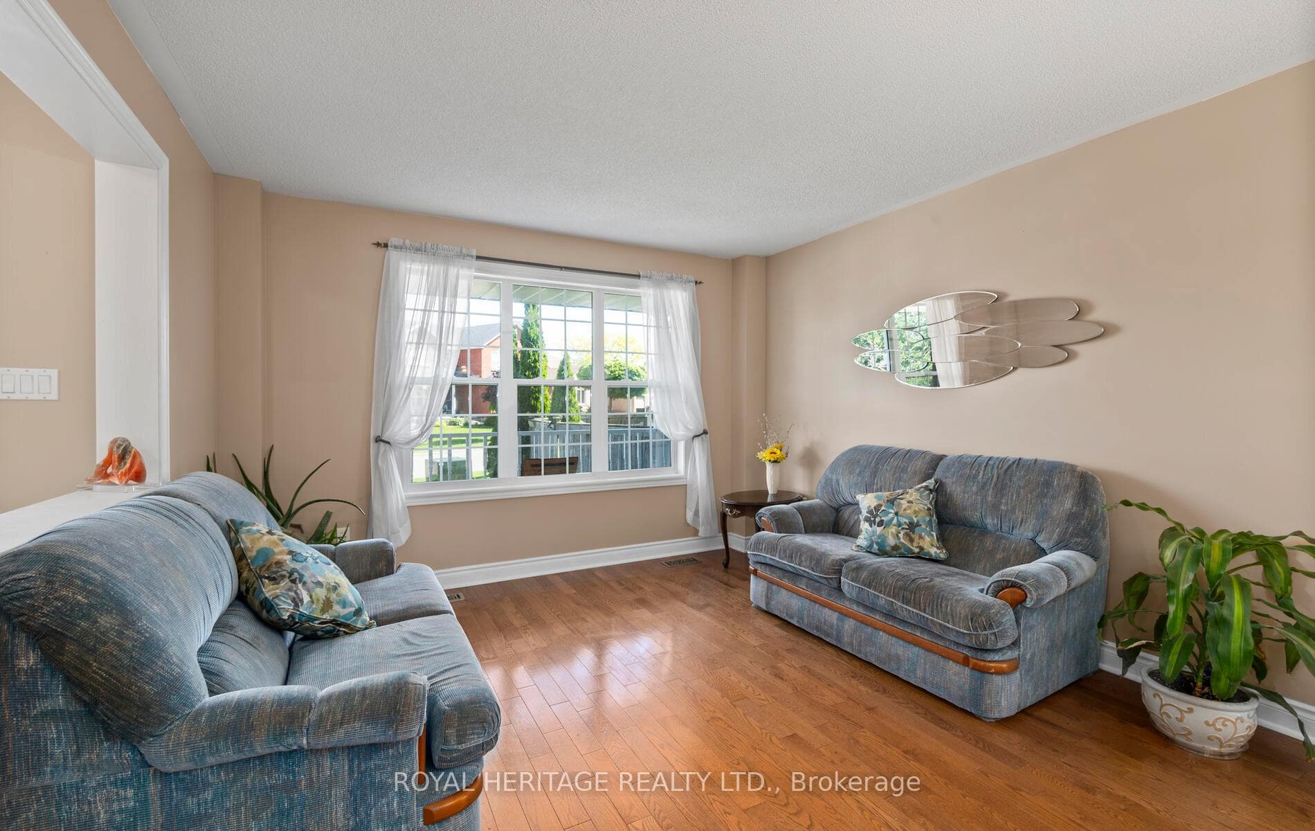 31 Sagewood Avenue photo 7