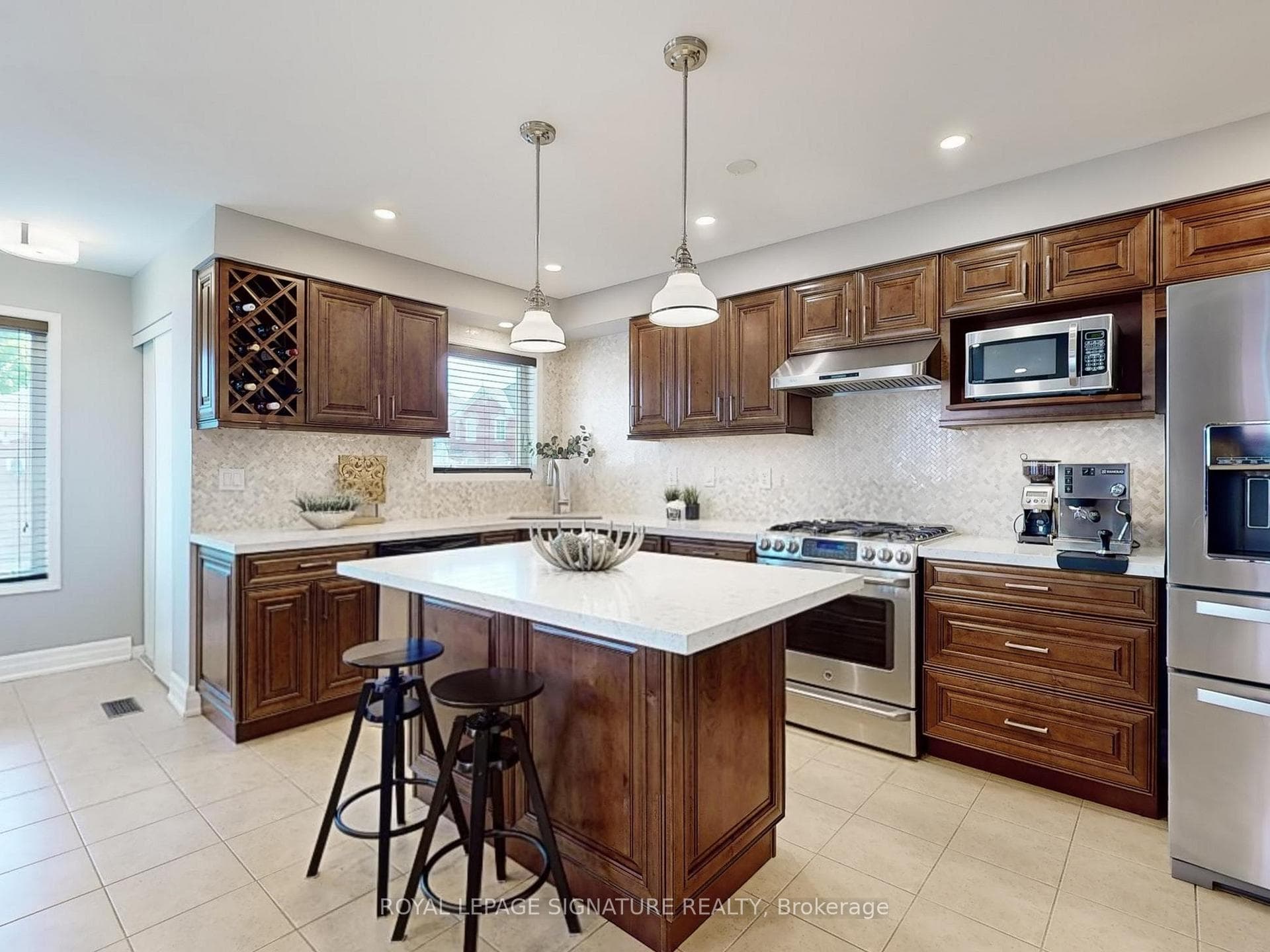 198 Gas Lamp Lane photo 7