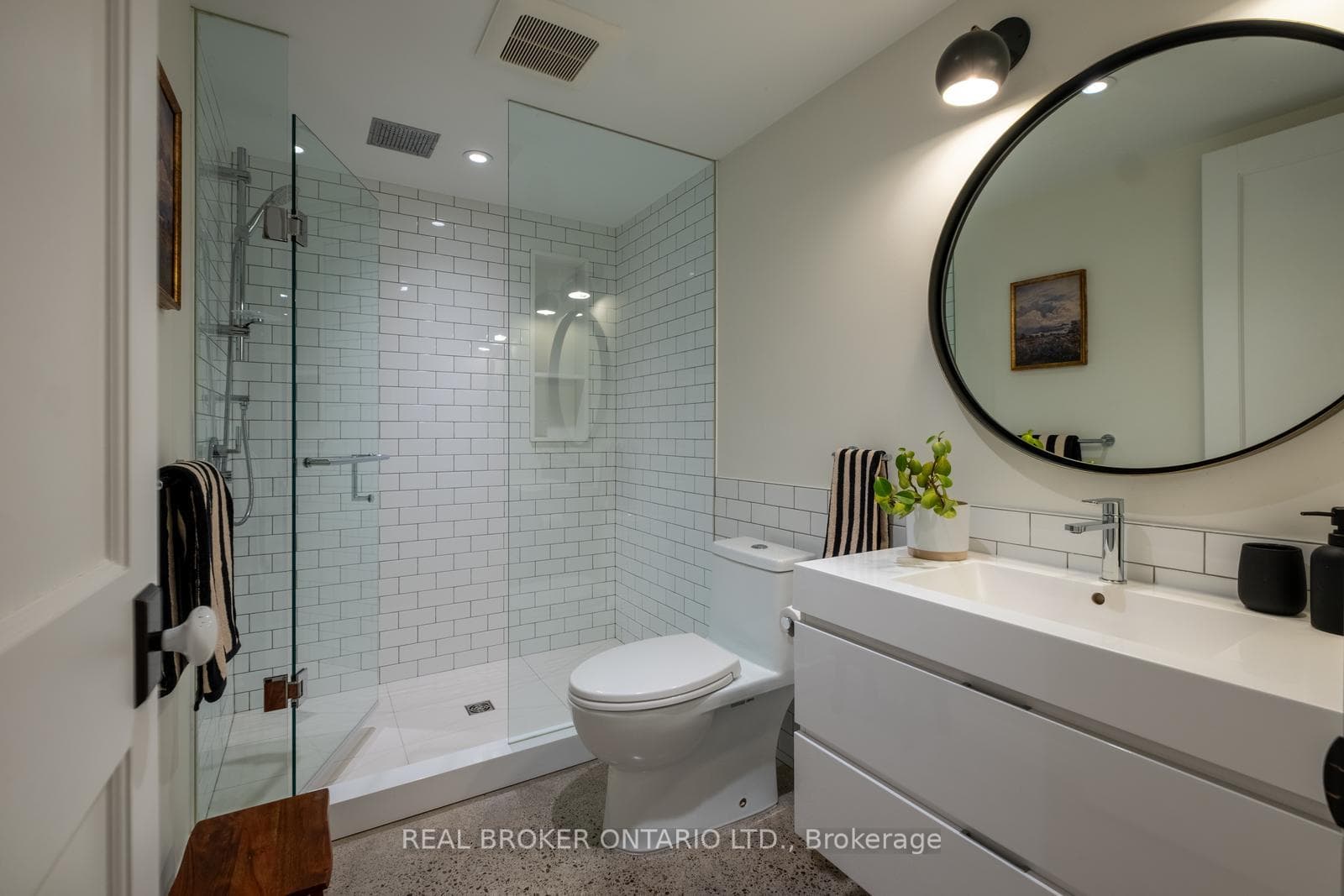 50 Poplar Plains Crescent photo 42