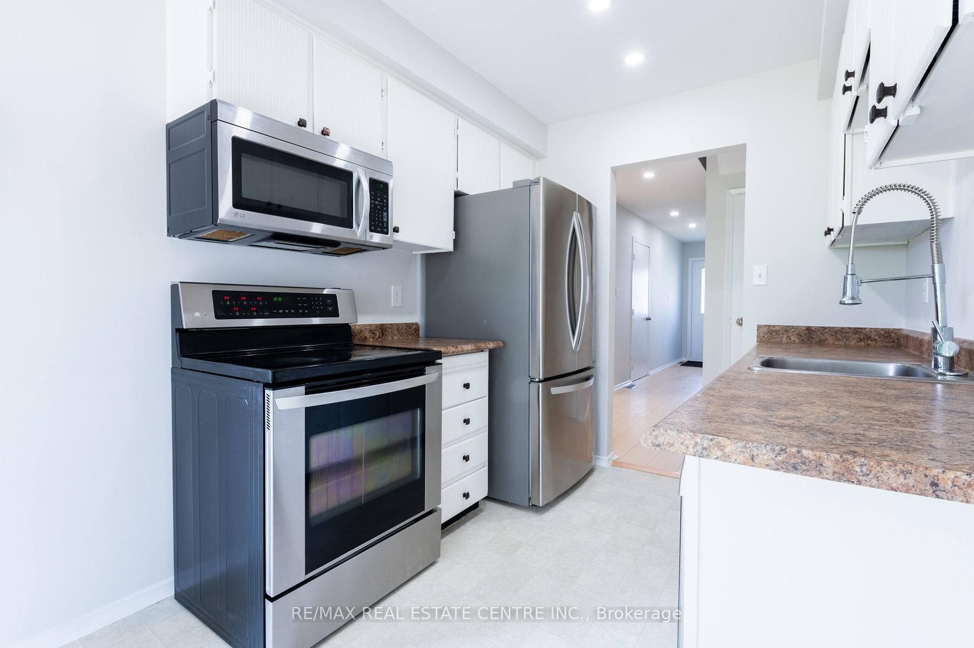 1330 Trowbridge Drive Unit 16 photo 13