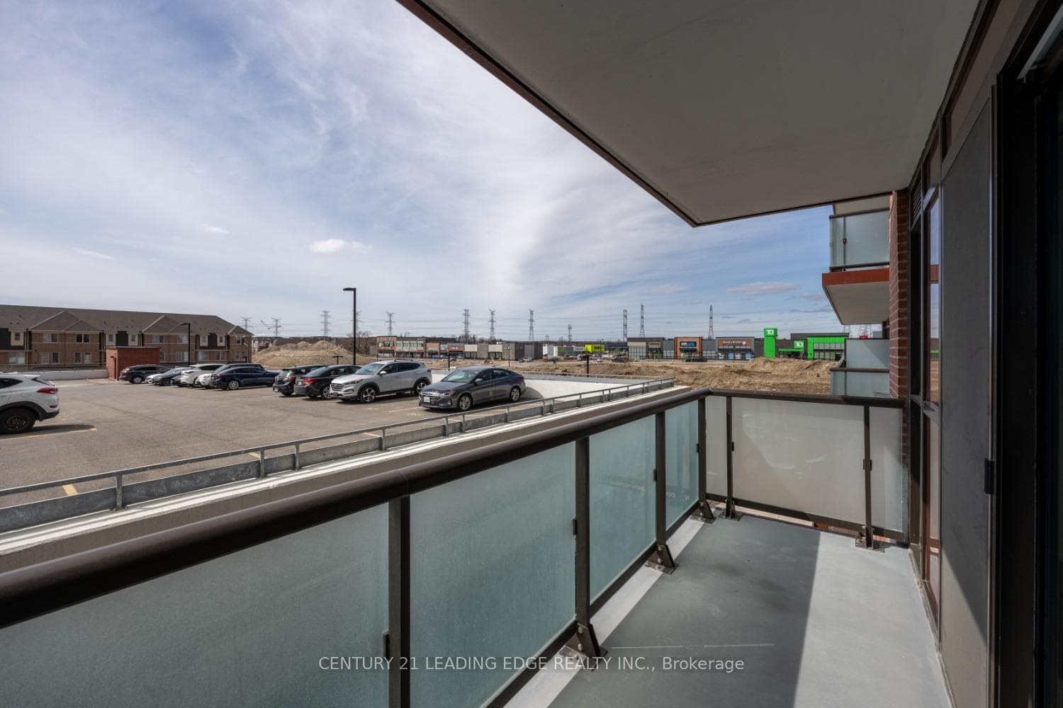 2550 Simcoe Street Unit 202 photo 31