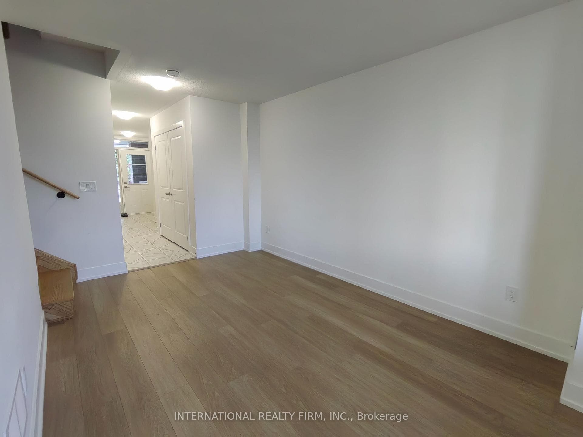 80 Waterside Way photo 5