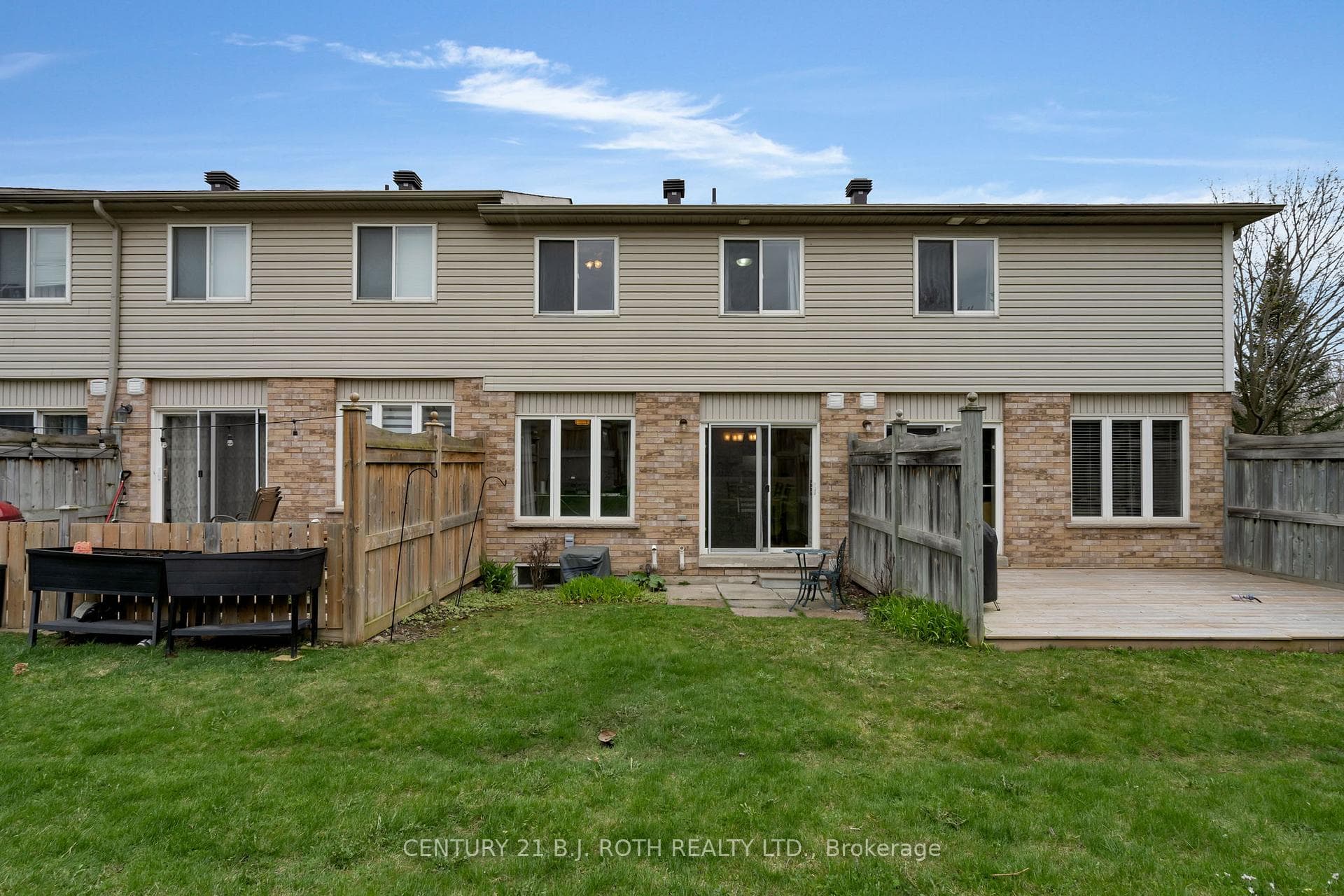 430 Mapleview Drive Unit 30 photo 22