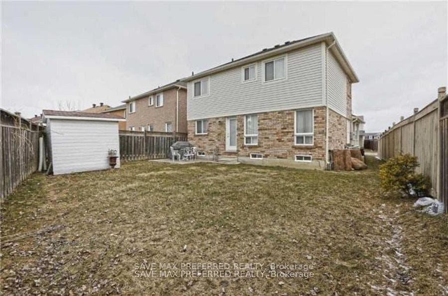 18 Mortimer Drive photo 11