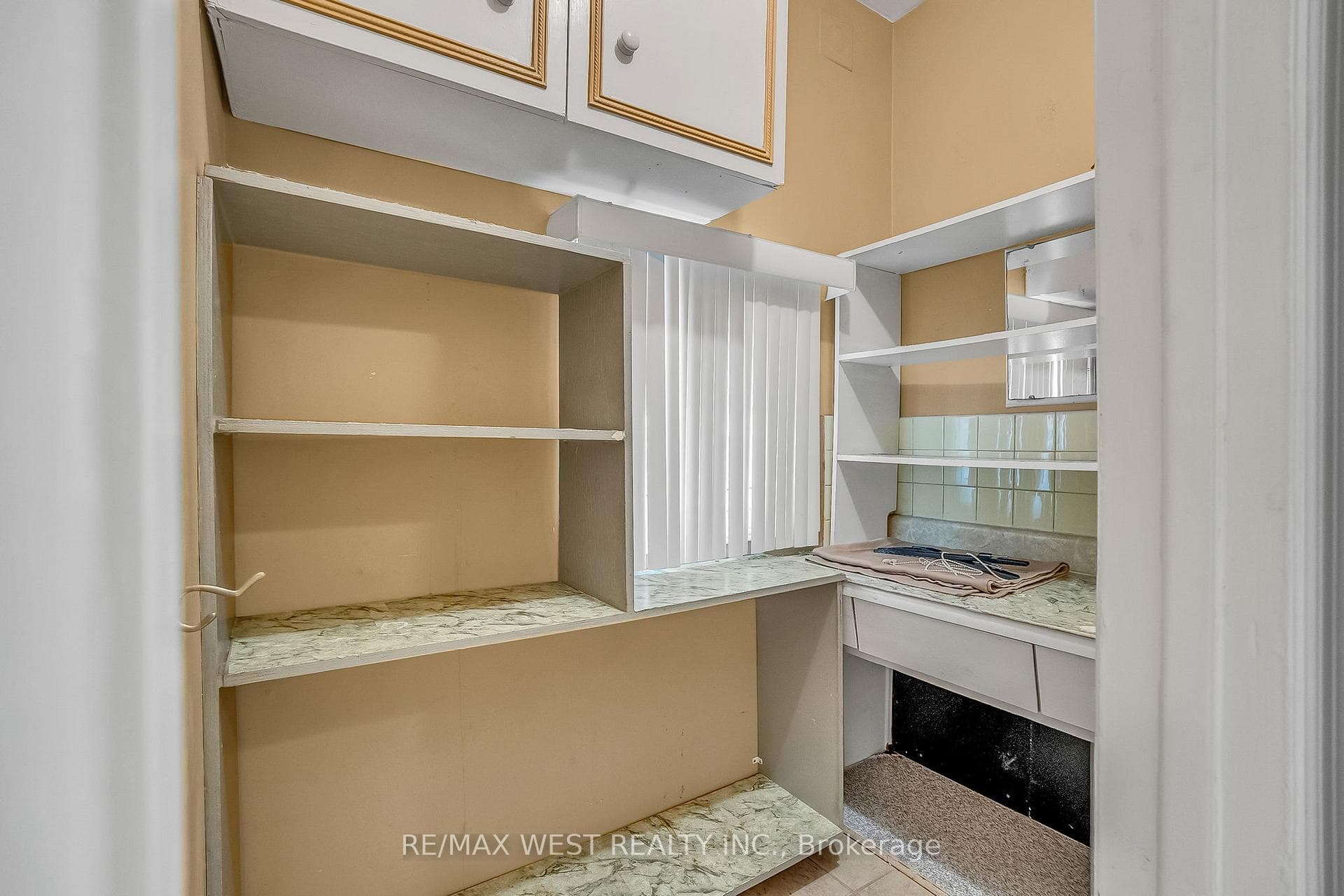 472 Symington Avenue photo 23