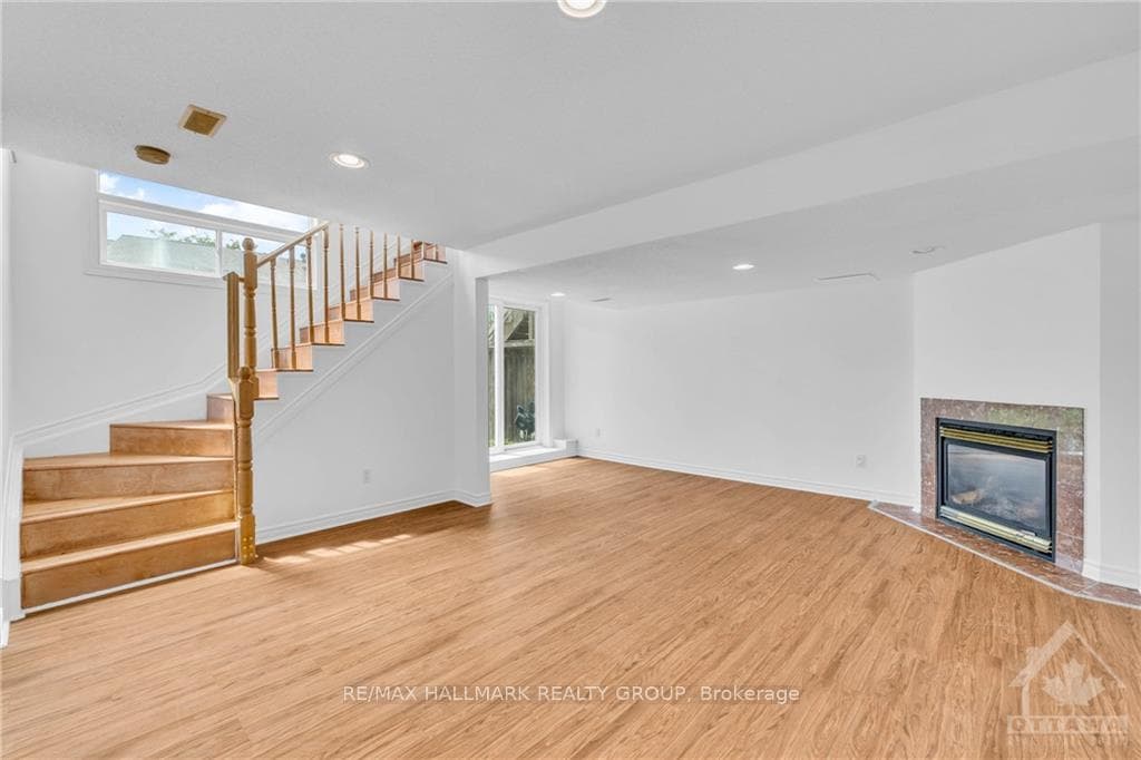 56 SADDLESMITH Circle photo 24