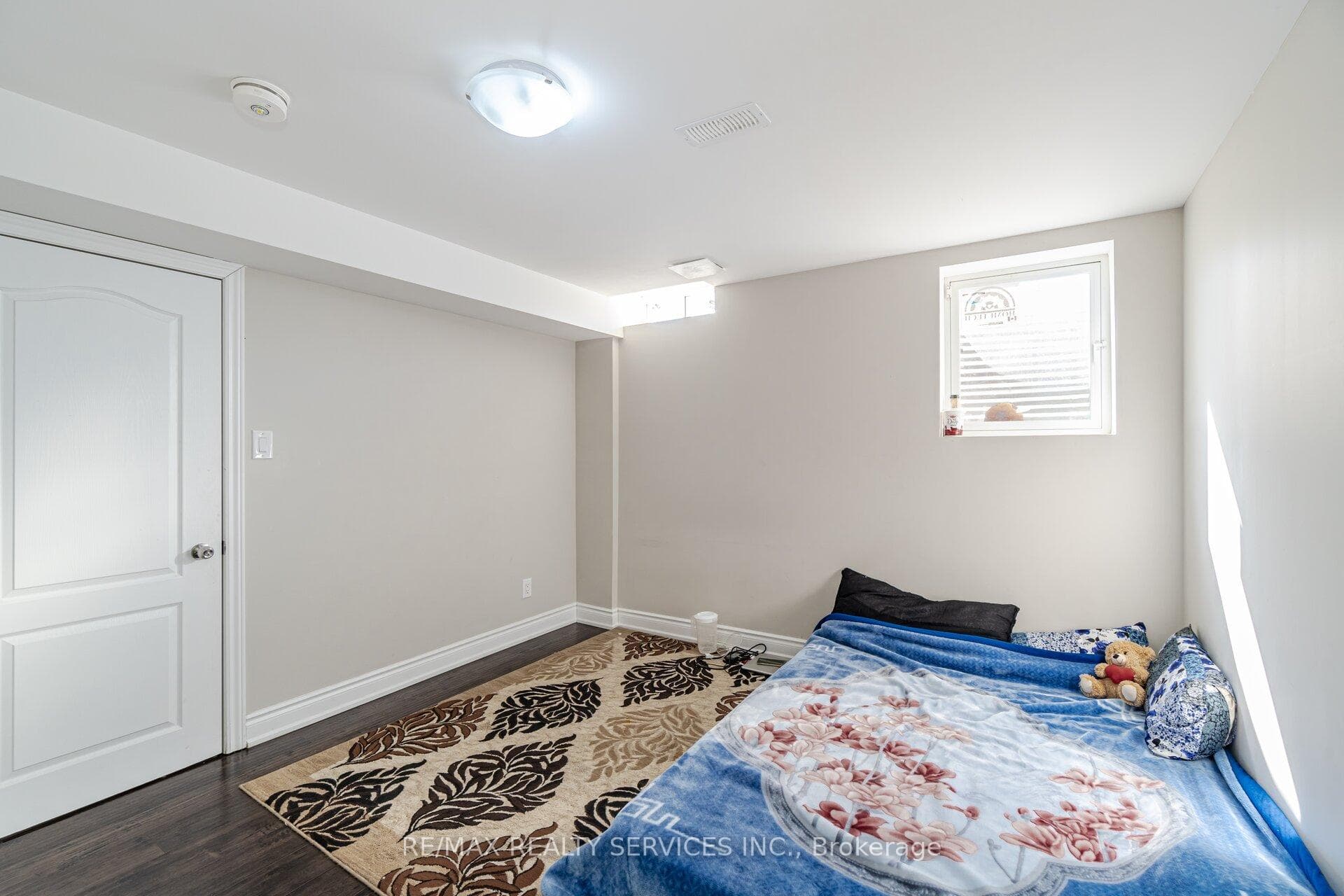 258 Robert Parkinson Drive photo 33