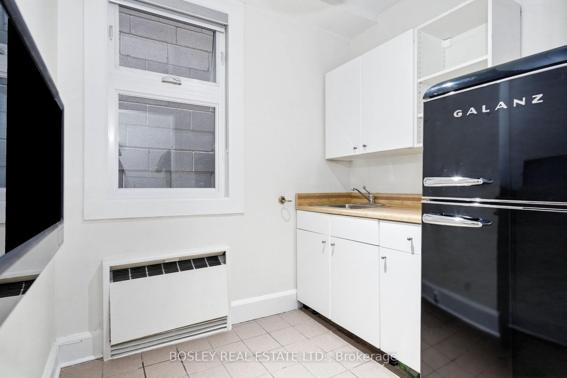 88 Laird Drive photo 13