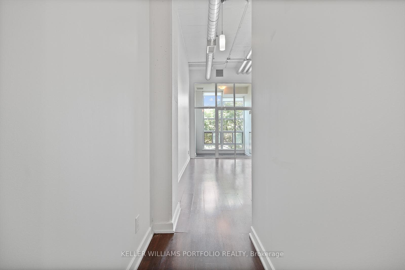 380 Macpherson Avenue Unit 434 photo 12