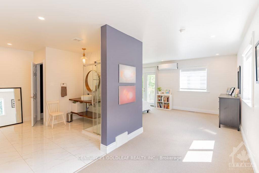 245 CAMBRIDGE Street photo 14