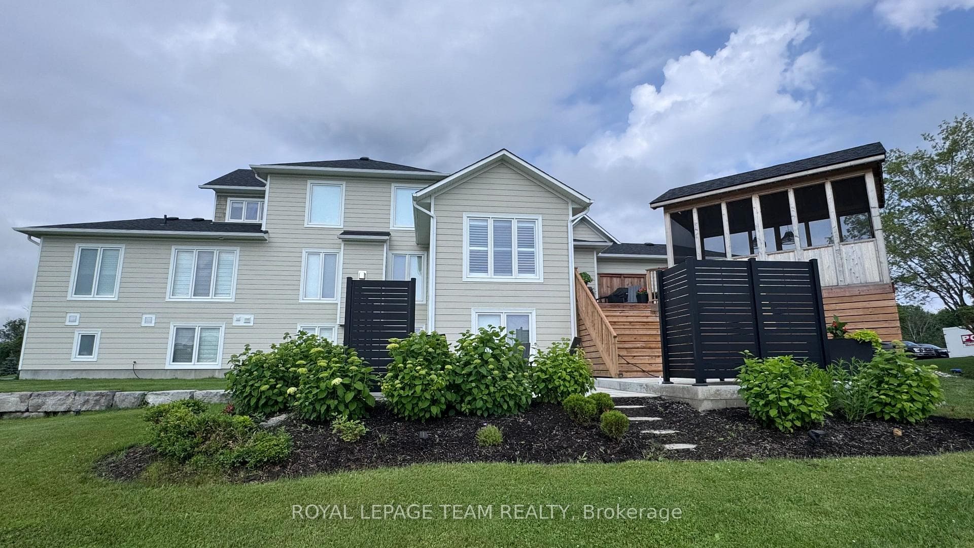 212 Kaswit Drive photo 40