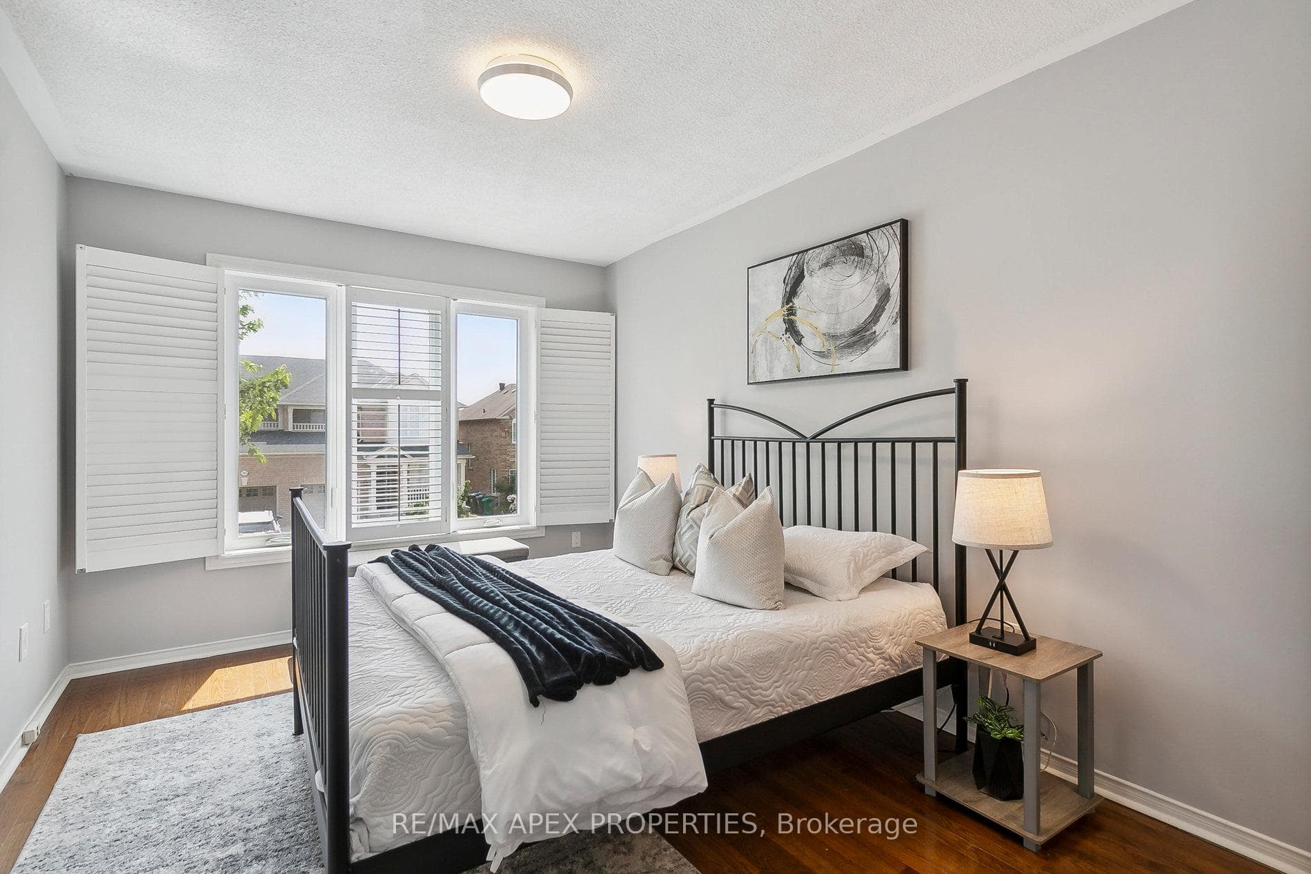 3815 Talias Crescent photo 24