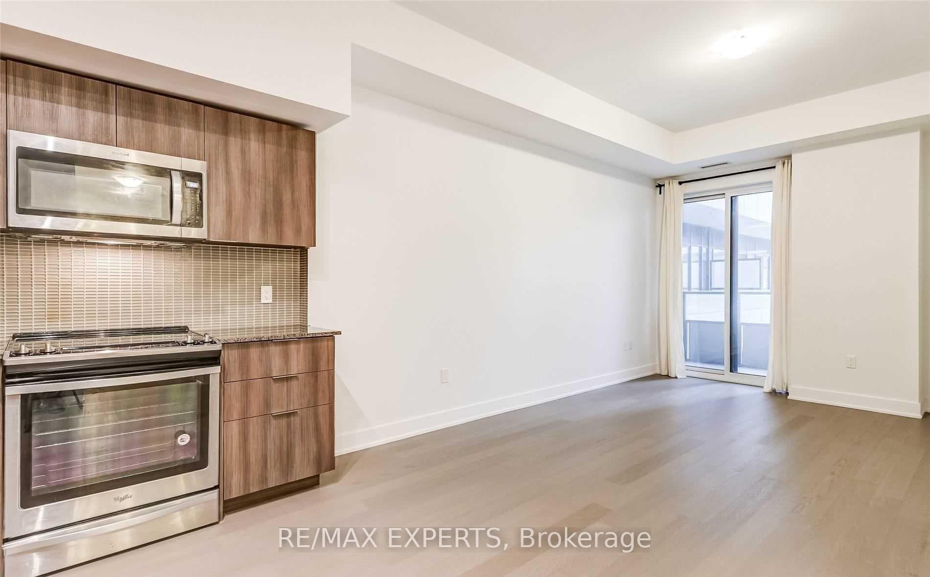 20 Shore Breeze Drive Unit 450 photo 17