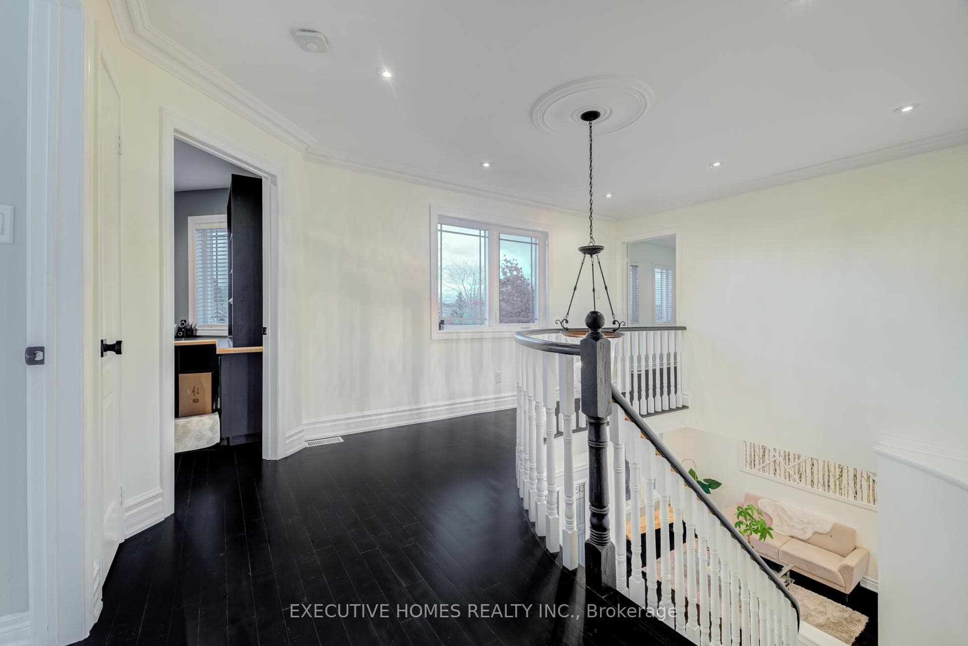 7 Amberdale Court photo 22