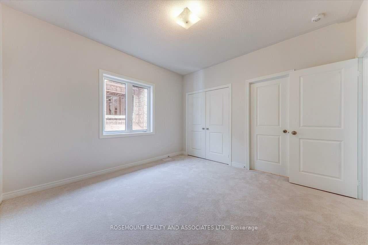 220 Boundary Boulevard photo 30