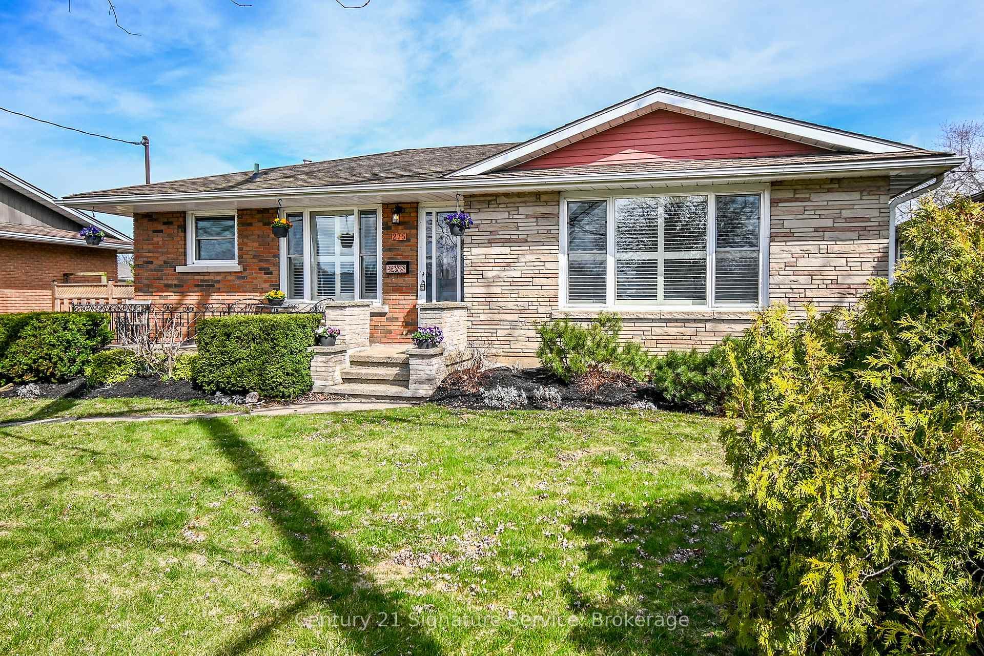 275 Lakeshore Road photo 2