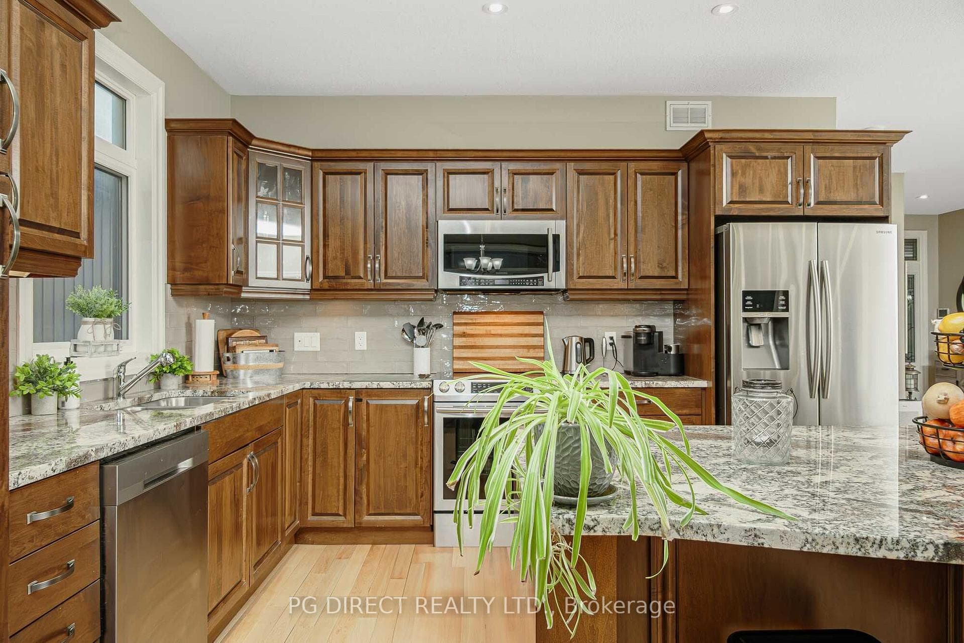 29 Autumn Grove photo 9