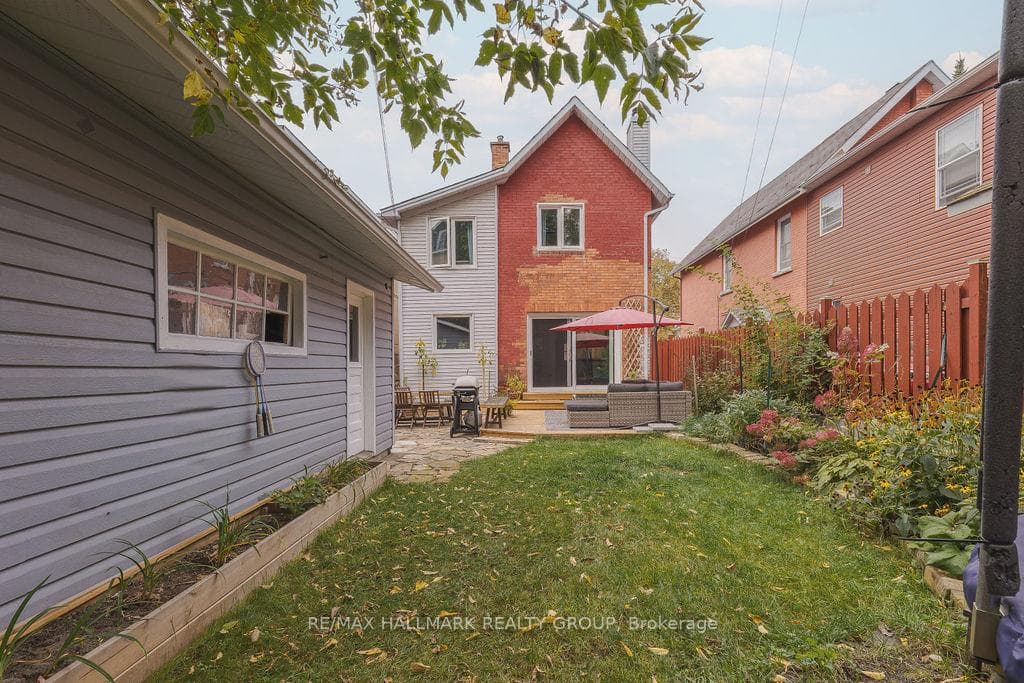 38 Elm Street photo 41