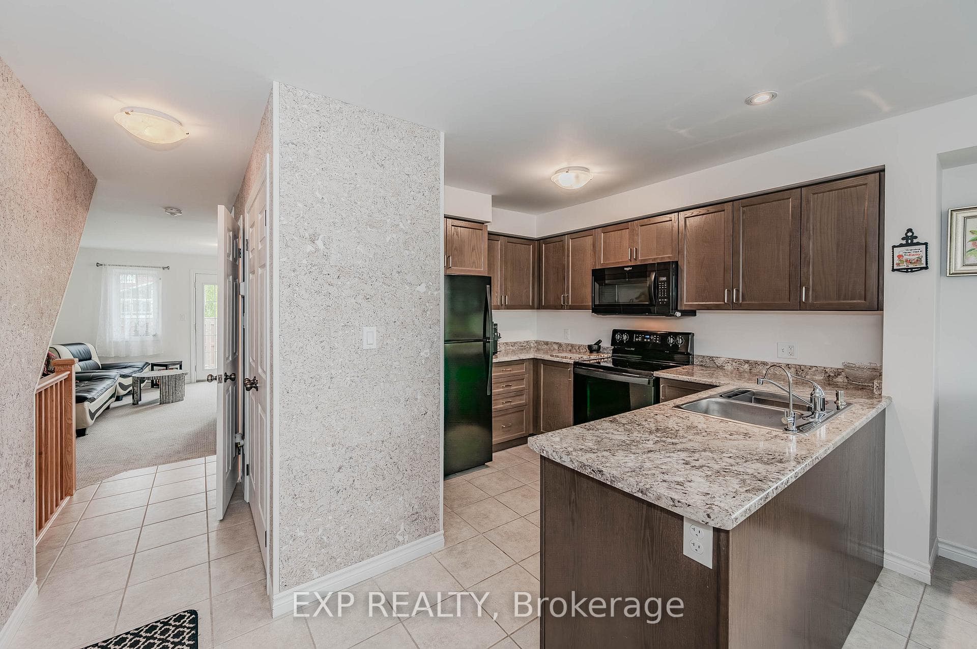 85 Mullin Drive Unit 1A photo 2