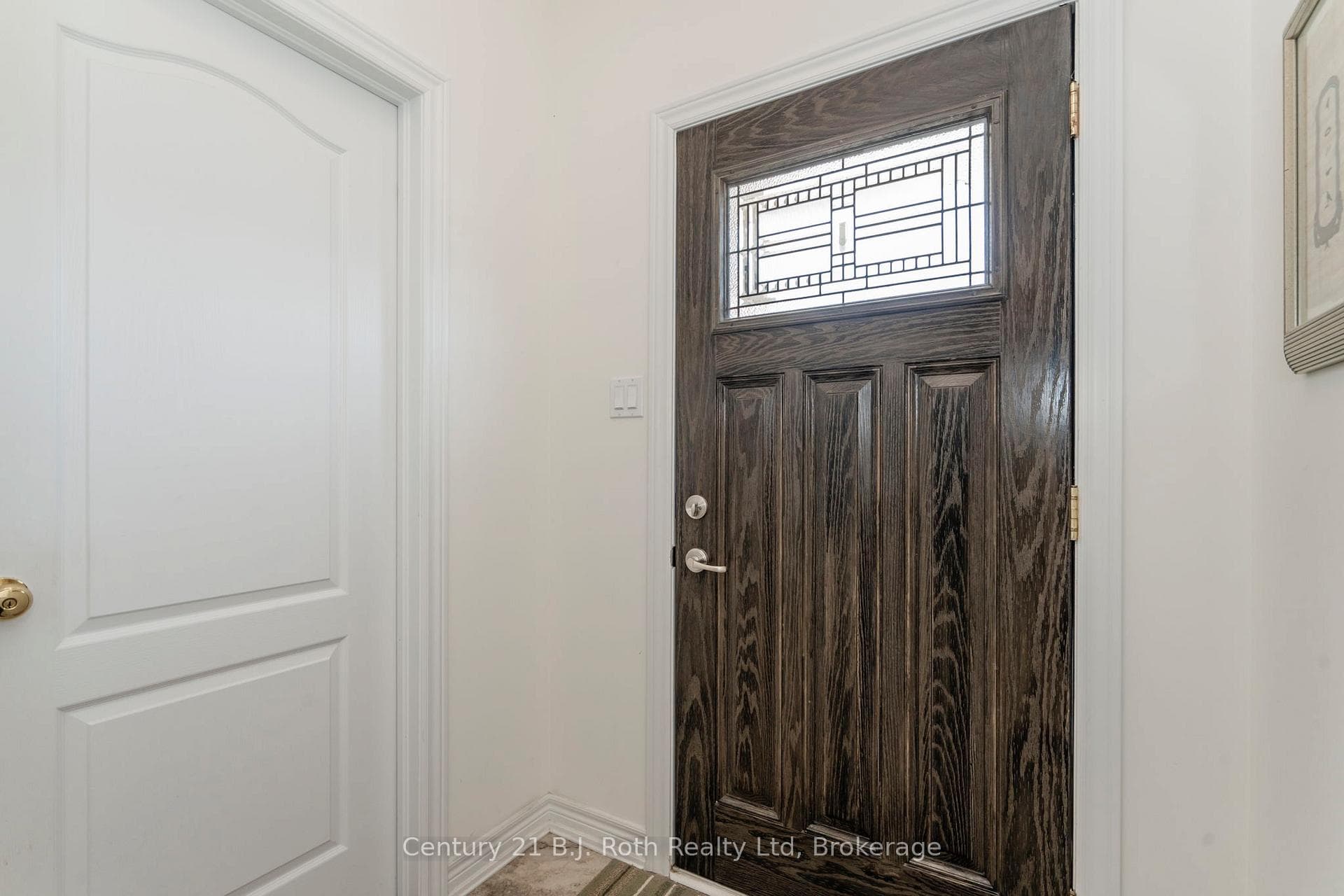 1002 Cook Drive photo 3