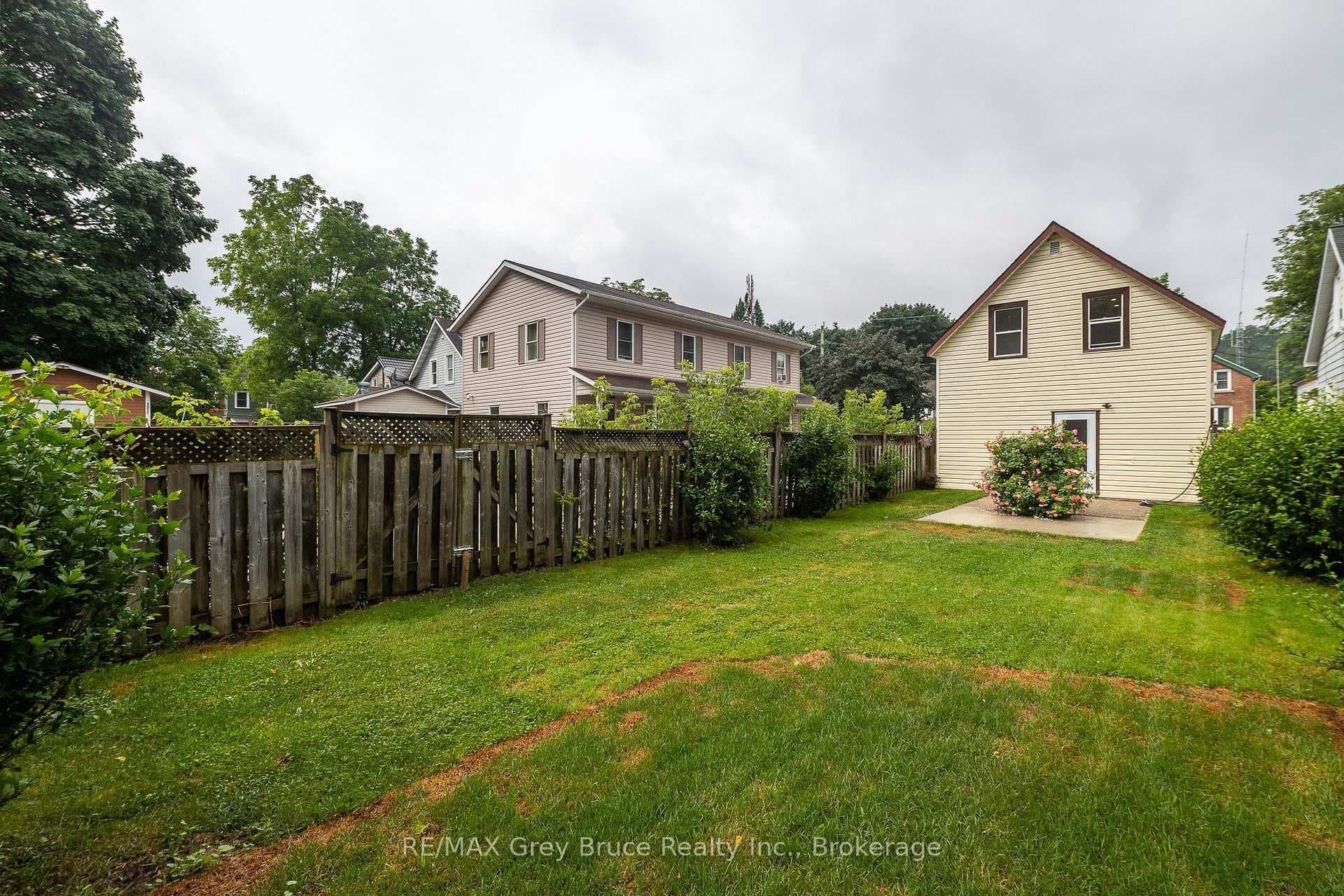 1131 3rd Avenue photo 38