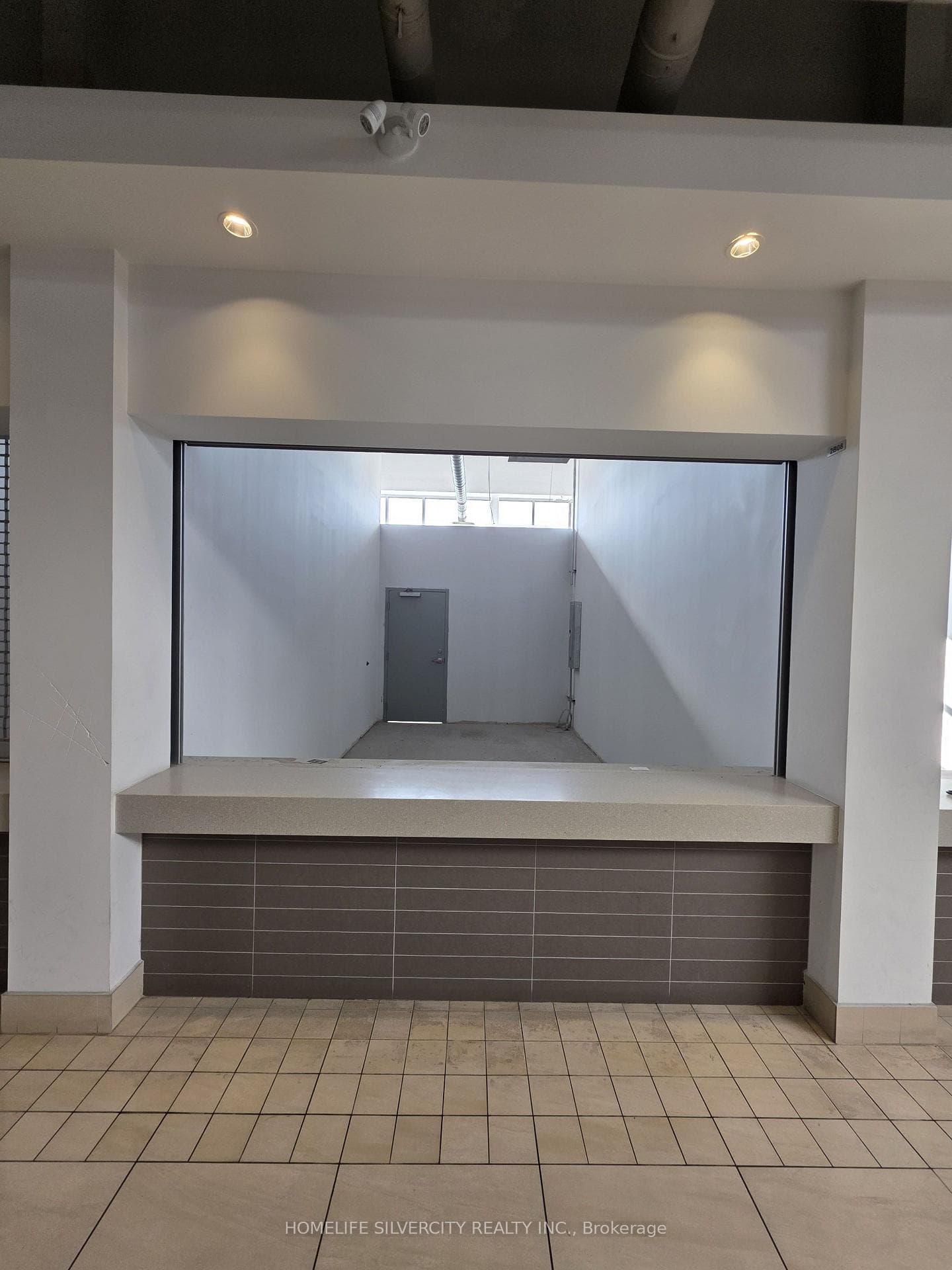 7215 Goreway Drive Unit 2B08 photo 1