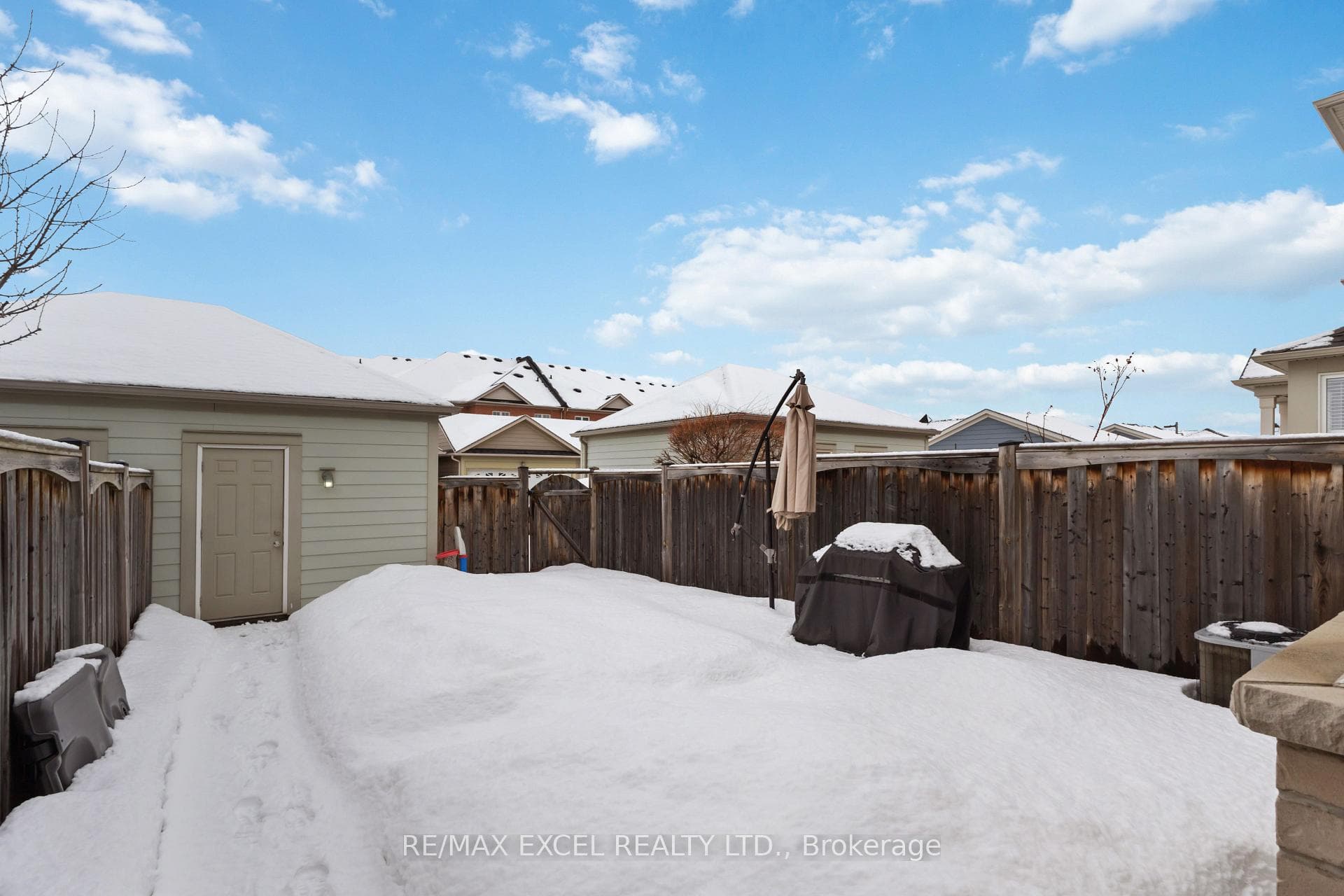 78 Terry Fox Street photo 35