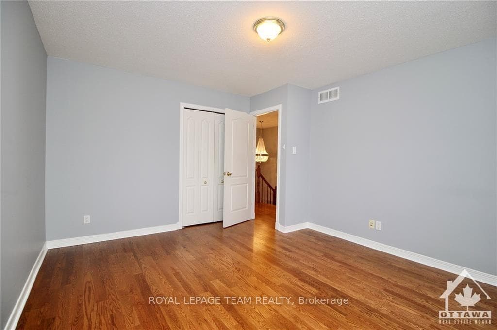 135 STONEWAY Drive photo 20