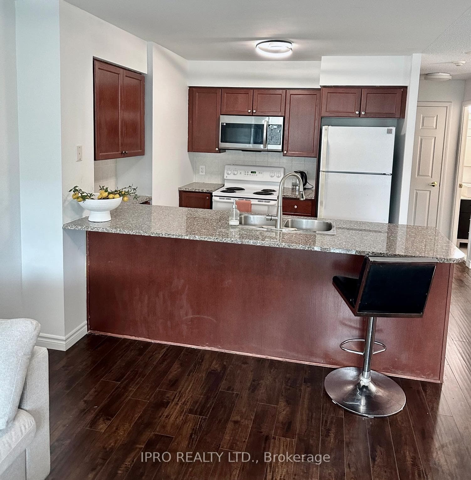 30 Grand Trunk Crescent Unit 2015 photo 9