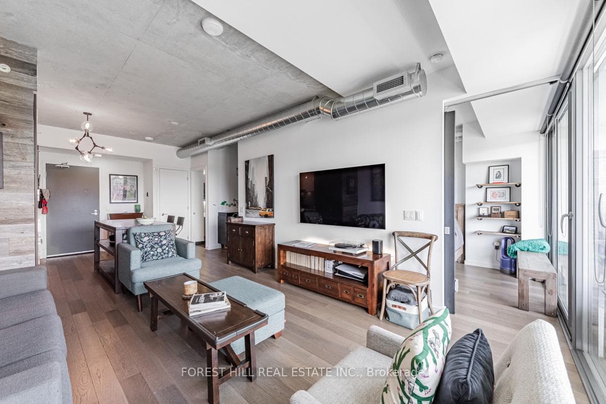 170 Bayview Avenue Unit 406 photo 8